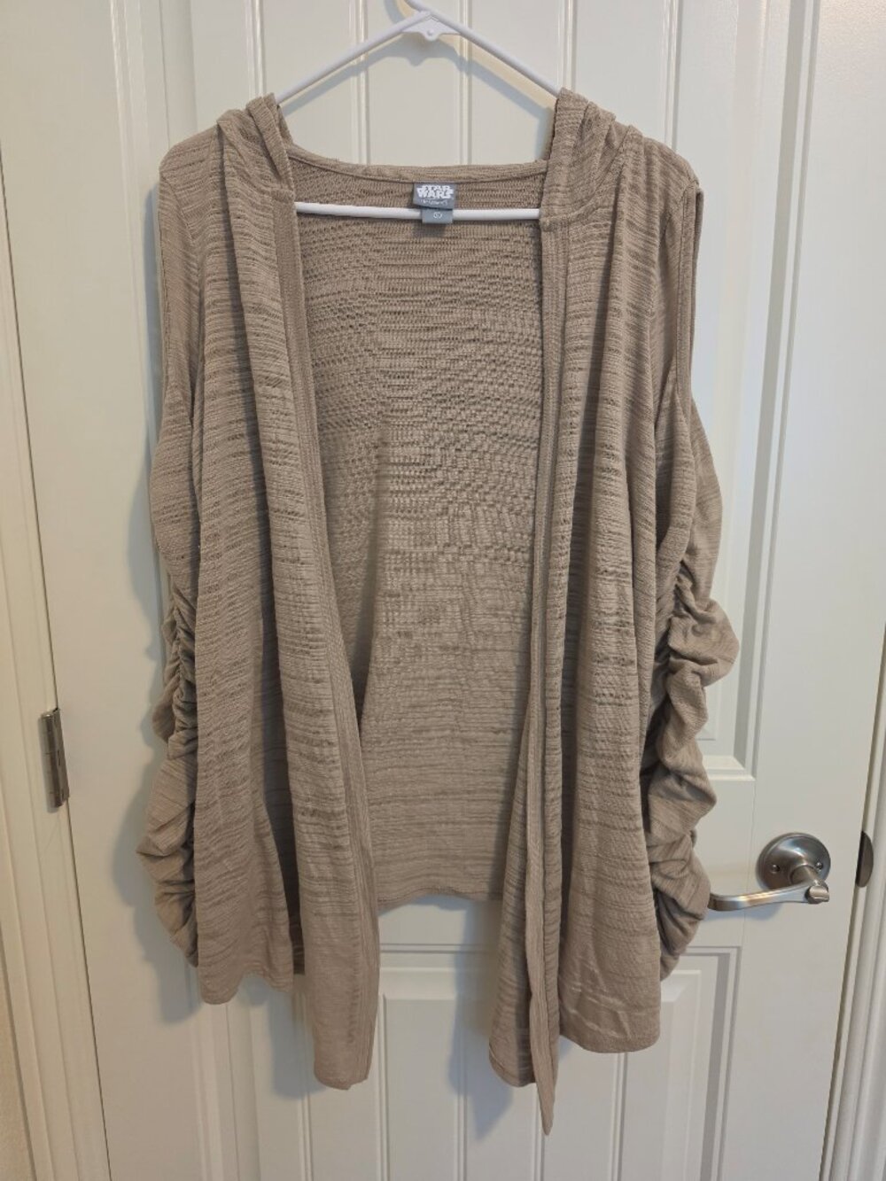 Her Universe Star Wars Rey Cold Shoulder Cardigan, bounding, Large
